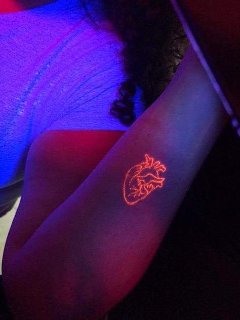 Black Light Ink Tattoo, Neon Tattoos For Women, Uv Light Tattoo Ideas, Neon Tattoo Ideas, Neon Light Tattoo, Uv Light Tattoo, Uv Tattoo Ideas, Neon Tattoos, Glow In The Dark Tattoo