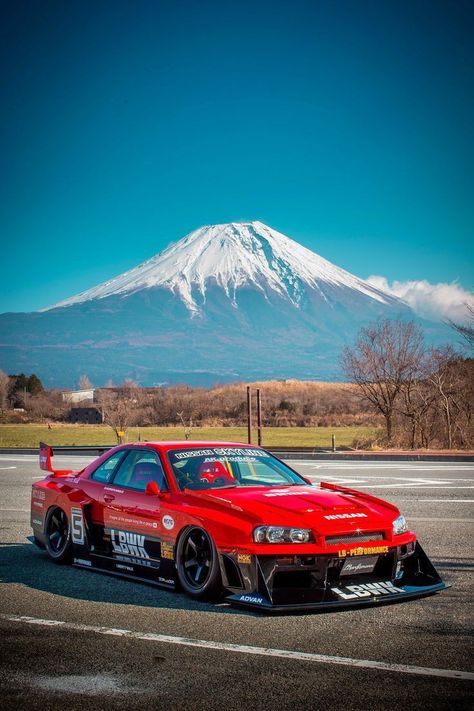 Red Jdm Wallpaper, Jdm Cars Wallpapers, Aesthetic Car Wallpapers, Kereta Sport, Japan Wallpaper, Tuned Cars, Nissan Gtr R34, Car Dream, R34 Skyline