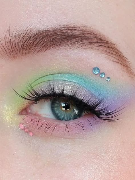 Pastel Colors Makeup, Pastel Color Makeup, Pastel Rainbow Makeup, Color Eyeshadow Looks, Pastel Makeup Looks, Pastel Eye Makeup, Colourful Eyeshadow Looks, Spring Eye Makeup, Rainbow Eye Makeup