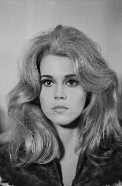 Jane Fonda Barbarella, 60s Makeup, French Film, Actrices Hollywood, Jane Fonda, Long Blonde, Long Blonde Hair, Beauty Icons, Brigitte Bardot