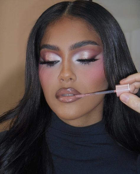 Pink Makeup Ideas, Pink Makeup Looks, Collection Makeup, Pink Model, Makeup For Black Skin, Makeup Glam, Full Glam, Cool Makeup Looks, Glam Makeup Look