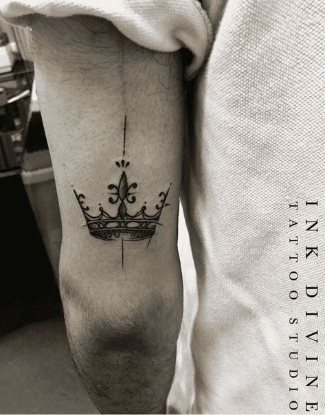 Upside Down Crown Tattoo, 3 Point Crown Tattoo, Crown Chest Tattoo Men, Crown Tattoo Design Men, Mens Crown Tattoo, Crown Shoulder Tattoo, Prince Crown Tattoo, Red Crown Tattoo, King Tattoo Men