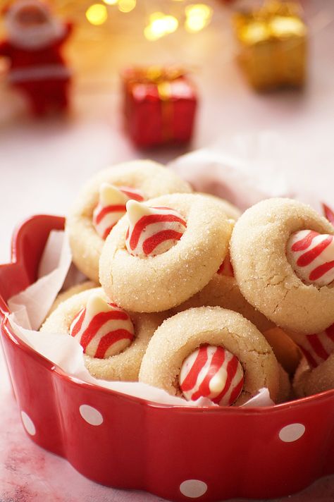 Candy Cane Blossom Cookies, Kiss Cookies Christmas, Christmas Blossom Cookies, Peppermint Blossom Cookies, Candy Cane Blossoms, Blossom Cookies Christmas, Peppermint Kisses Recipes, Candy Cane Cookies Easy, Peppermint Kiss Cookies Recipe