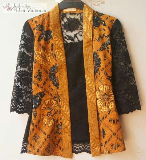 Modern batik kutu baru kebaya with laces Kimonos, Kebaya Lace Modern Hijab, Batik Kutu Baru, Kutu Baru Modern, Blouse Batik Modern, Batik Blazer, Modern Batik, Batik Kombinasi, Batik Tenun