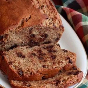 Bread Archives - The Daring Gourmet Oatmeal Quick Bread, Persnickety Plates, Banana Zucchini Muffins, Zucchini Banana, Quick Bread Recipe, Peanut Butter Banana Bread, Buttermilk Waffles, Swirl Bread, Oatmeal Bread