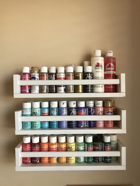 Looking for a convenient way to store paints and craft supplies that utilizes vertical space? Check out this simple DIY acrylic paint holder craft that can make your home more organized and minimize clutter How To Store Paint Cans, Paint Holder Diy Craft Rooms, Acrylic Paint Holder Diy, Paint Holder Storage, Paint Holder Diy, Diy Paint Holder, Acrylic Paint Storage Ideas, Paint Organization Diy, Acrylic Paint Organization