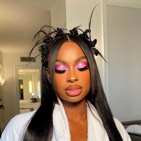 Sweet like coco😍 Glam 🎨 on @cocojones for Paris day 2🇫🇷✨ hair by @seraiahartistry | Instagram Day 2 Hair, Coco Jones, Carnival Makeup, Barbie Makeup, Brown Skin Makeup, Arabic Tattoo, Protective Hairstyles Braids, Play Date, Favorite Makeup Products