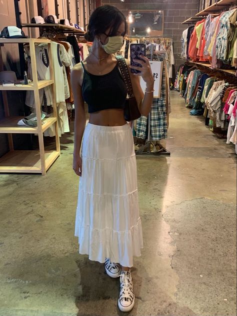 Brandy Melville Izzy Skirt Outfit, Izzy Skirt Outfit, Skirt Outfit Summer Aesthetic, Brandy Skirt Outfits, Skirt Outfits Maxi, White Tiered Skirt Outfit, White Flowy Skirt Outfit, Zebra Converse, Outfits Maxi Skirt