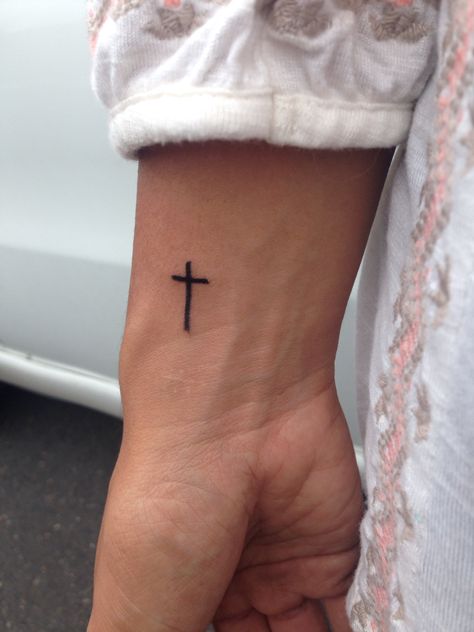 Cross tatto Cross Mens Tattoo, Men’s Small Wrist Tattoo, Small Cross On Wrist, Cross Wrist Tattoo Men, Forearm Small Tattoo Men, Cross Small Tattoo, Small Cross Tattoo On Wrist, Tattoo Cross Men, Men Cross Tattoos