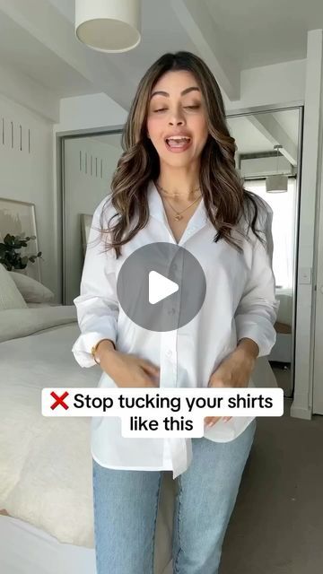 Hack Outfit, Half Tucked Shirt, Tucked In Shirt Outfit, Fashion Assistant, Half Shirt, Outfit Upgrade, Shirt Hacks, Trendy Christmas Outfits, Half Shirts