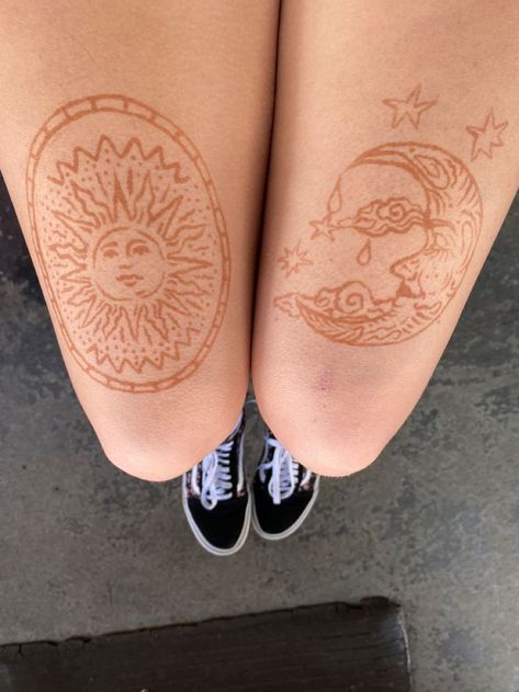 Henna Design Leg, Matching Tattoos Sun And Moon, Celestial Henna, Leg Henna Tattoo, Henne Tattoo, Cute Henna Designs, Cute Henna Tattoos, Henna Style Tattoos, Small Henna