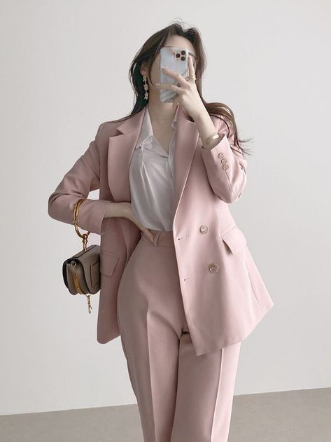 Formal Blazer Outfits, Korean Formal Outfit, Formal Suits For Women, Formal Costume, Jacket Outfit Women, Blazer Outfits For Women, Formal Wear Women, Casual College Outfits, Business Outfits Women