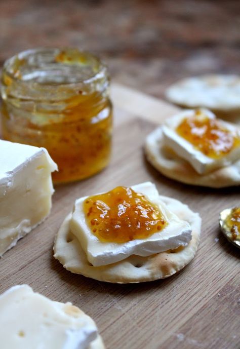 Brie and Fig Jam Appetizers (they’re even Hollywood Bowl-worthy) Party Snacks, Brie And Fig Jam, Brie And Fig, Brie Appetizer, Fig Recipes, Cold Appetizers, Party Finger Foods, Fig Jam, Small Bites