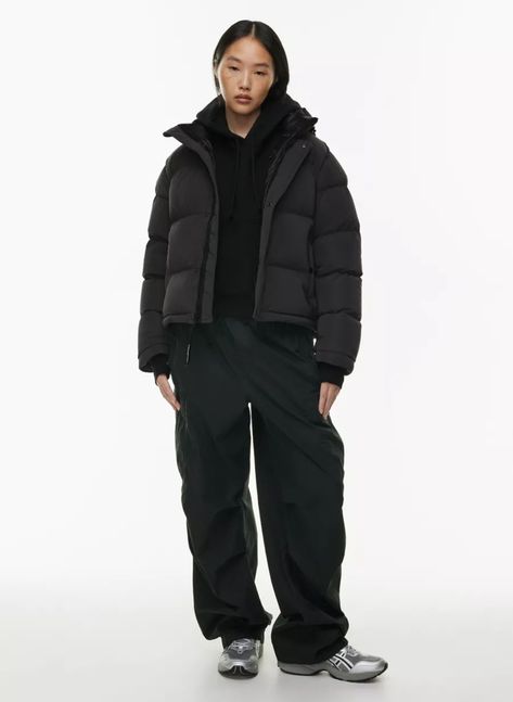 THE SUPER PUFF™ SHORTY | Aritzia Aritzia Super Puff Black, Super Puff Outfit, The Super Puff Aritzia, Superpuff Aritzia, Aritzia Puffer Jacket, Aritzia Super Puff Shorty, Aritzia Puffer, Super Puff Long, Super Puff Shorty