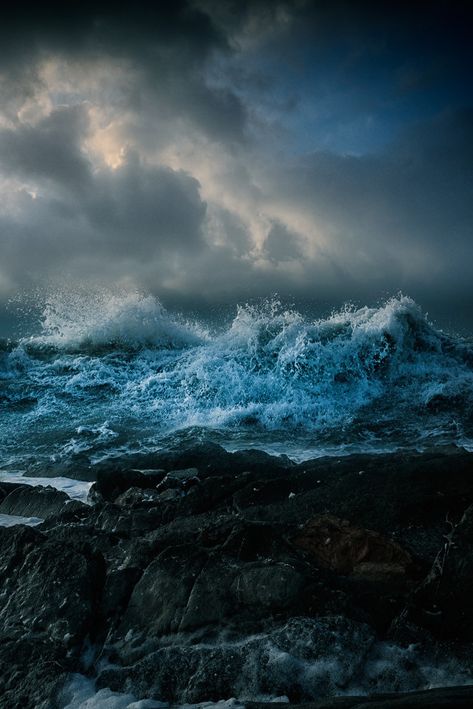 No Wave, الفن الرقمي, Sea Storm, Waves Crashing, Dark Clouds, Stormy Sea, Have Inspiration, Sea Waves, Alam Yang Indah