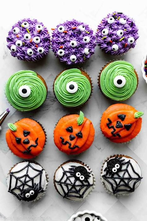 Halloween Themes Cupcakes, Halloween Cupcakes Frankenstein, Halloween Icing Cupcakes, Halloween Baking Decorations, Easy Diy Halloween Cupcakes, Oreo Spider Cupcakes, Cute Easy Halloween Cupcakes, Ghost Pull Apart Cupcakes, Hocus Pocus Cupcakes Ideas