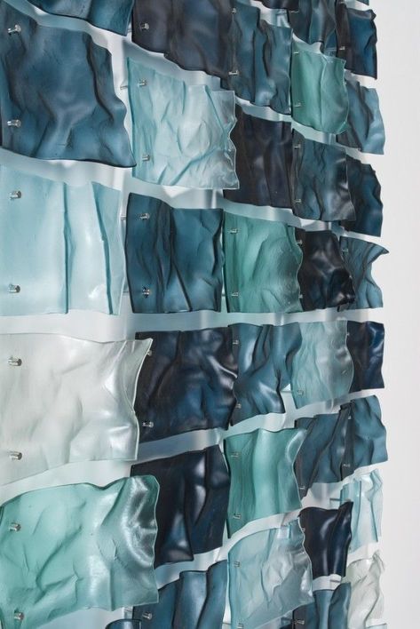 Blue And Green, Design Inspo, Installation Art, Sculpture Art, Interior Architecture, Architecture Design, Contemporary Art, Glass Art, Art Inspiration