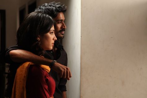 Three Movie Images, 3 Movie Dhanush Shruthi, Moonu Movie, Cute Romantic Pictures, Best Love Pics, Whatsapp Profile, Whatsapp Profile Picture, Best Friend Pictures Tumblr, Movie Pic