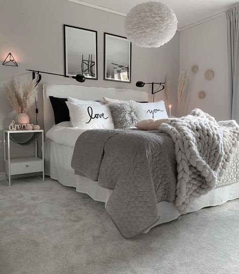 35+ Chic Boho Bedroom Ideas that are Totally Dreamy – May the Ray Glam Gray Bedroom, Scandi Hygge, Design Ložnic, Princess Palace, Grey Bedroom Decor, Bedrooms Ideas, Bedroom Walls, House Bedroom, Grey Bedroom