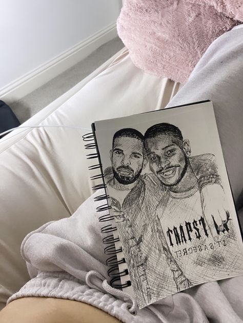 dave ans drake pen drawing Drake Sketch, Drake Drawing, Drake Art, Book And Magazine Design, Cute Emoji Wallpaper, Book And Magazine, Emoji Wallpaper, Guy Drawing, A Level Art