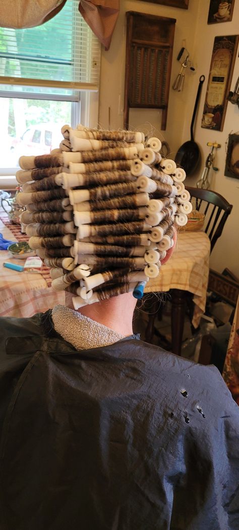 Old school perm.. The Best! White Perm Rods Curls, New Perm, Hair Perm, Getting A Perm, Perm Rods, Permed Hairstyles, Hair Rollers, Vintage Hair, Hair Curlers