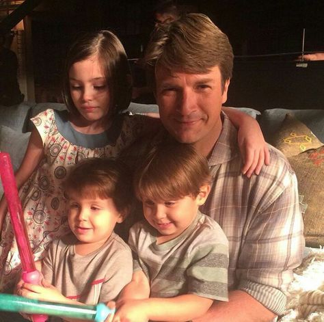 8x22 bts | Nathan with Castle and Beckett's kids: Lily, Jake and Reece Castle Castle Season 8, Castle 2009, Castle Abc, Castle Series, Castle Tv Series, Richard Castle, Castle Tv Shows, Castle Beckett, Castle Tv