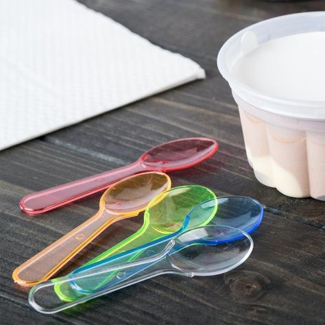 Plastic spoon mirror