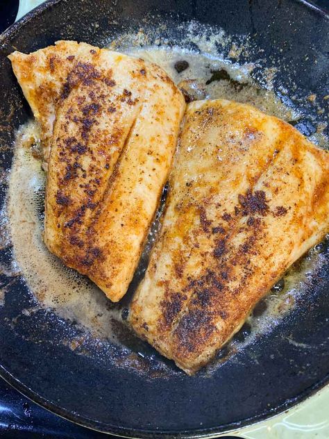 Red Snapper Pan Seared, Pan Seared Snapper Fillet, Mangrove Snapper Fish Recipes, How To Cook Snapper Fillets, Pan Fried Snapper, Lane Snapper Recipes, Pan Fried Red Snapper Filet Recipes, Yellow Tail Snapper Recipe, Pan Seared Snapper Fish Recipes