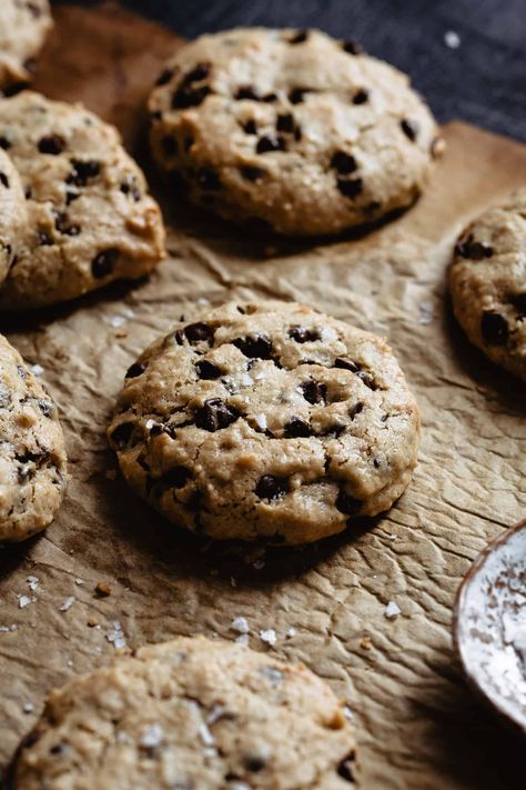 Tahini Chocolate Chip Cookies, Tahini Chocolate, Best Chocolate Chip Cookie Recipe, Tahini Cookies, Lectin Free, Healthier Desserts, Best Chocolate Chip, Healthy Chocolate Chip, Paleo Sweets