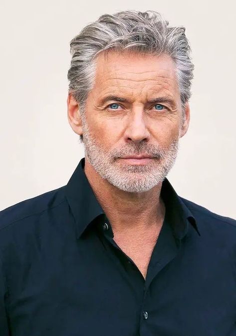 White Hair Men, Older Mens Hairstyles, Grey Man, Men Over 50, Grey Hair Men, Men With Grey Hair, Handsome Older Men, Long Hair On Top, Short Beard