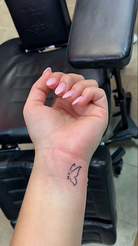 Basic Tattoos, Pola Tato, Health Tattoo, Petit Tattoo, K Tattoo, Small Pretty Tattoos, Petite Tattoos, Healing Tattoo, Pretty Tattoos For Women