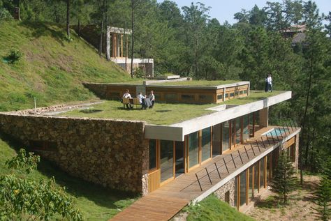 Sister house in the background... Underground Home, Earth Sheltered Homes, Casa Hobbit, Slope House, Earthship Home, Hillside House, Earth Sheltered, Underground Homes, Custom Home Plans