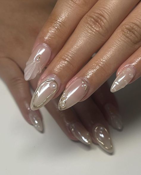 Satin Nails Design, Cool Simple Nail Designs, White Elegant Nails, Feminine Nail Art, Pearl Nail Art, Engagement Nails, Gel Overlay, Pearl Nails, Elegant Nails