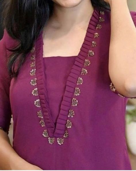 Collar Kurti Design, Chudi Neck Designs, Chudidhar Neck Designs, Salwar Neck Designs, Churidar Neck Designs, Simple Kurta Designs, Simple Kurti Designs, Neck Designs For Suits, Kurti Designs Latest