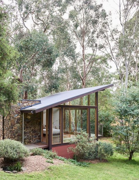 Melbourne Suburbs, Fishing Cabin, Mid Century Architecture, The Design Files, Kazan, Mid Century House, Small House, Bungalow, Tiny House