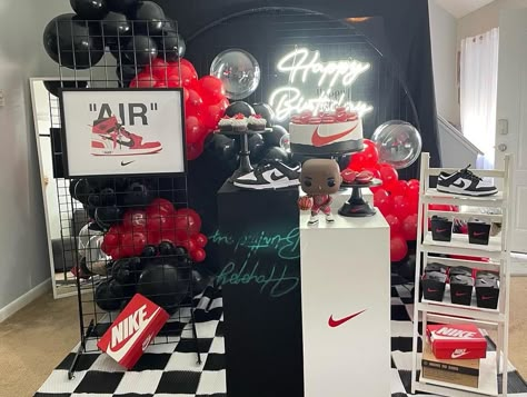 Sneaker Themed Birthday Party, Air Jordan Party Theme Ideas, Jordans Party Theme, Jordan Bday Theme, Jordan Sneaker Theme Party, Sneaker Party Theme, Nike Birthday Party Ideas, Basketball Nike Jordan Theme Birthday Party Backdrop, Nike Birthday