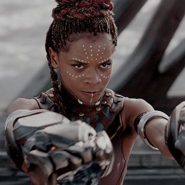 African Face Paint, Shuri Black Panther, African Makeup, Orang India, Disney Sidekicks, Letitia Wright, Marvel Photo, Marvel Women, Marvel 3