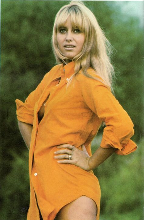 Susan George Susan George Actress, Susan George, George Young, Olivia Hussey, Classic Actresses, English Actresses, British Actresses, Famous Celebrities, Celebrities Female