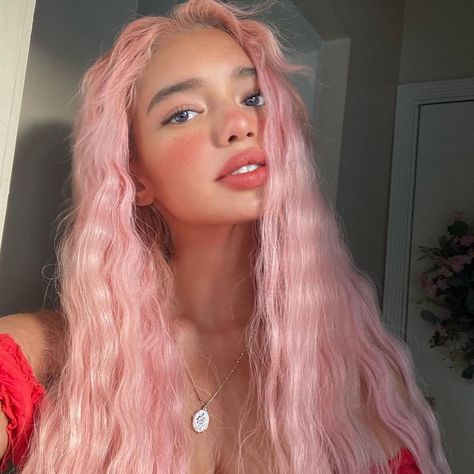 Princess Sab Zada (@pasabist) adicionou uma foto em sua respectiva conta do Instagram: "Join the flow of time Don’t combat And you’ll fly 🦋" Princess Sab Zada, Curly Pink Hair, Long Pink Hair, Y2k Hairstyles, She's A Lady, Aesthetic People, Cool Hair Color, About Hair, Pink Hair