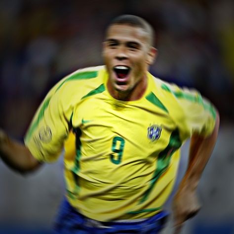 ronaldo, r9, pfp, icon, profile, brazil, brazilian, football, safe, brazilian Ronaldo Nazario Pfp, Brazil Pfp, Football Profile, Pfp Football, Brazilian Ronaldo, Football Pfp, Ronaldo R9, Ronaldo Brazil, Brazilian Soccer Players