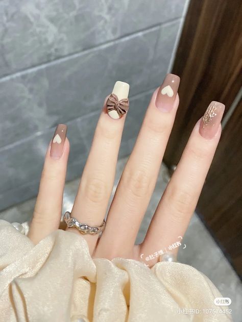 How To Strengthen Nails, Summer Nails Art Designs, Nail 2022, Summer Nails Art, Strengthen Nails, Shiny Nails Designs, Elegant Touch Nails, Nails Healthy, New Nail Art Design