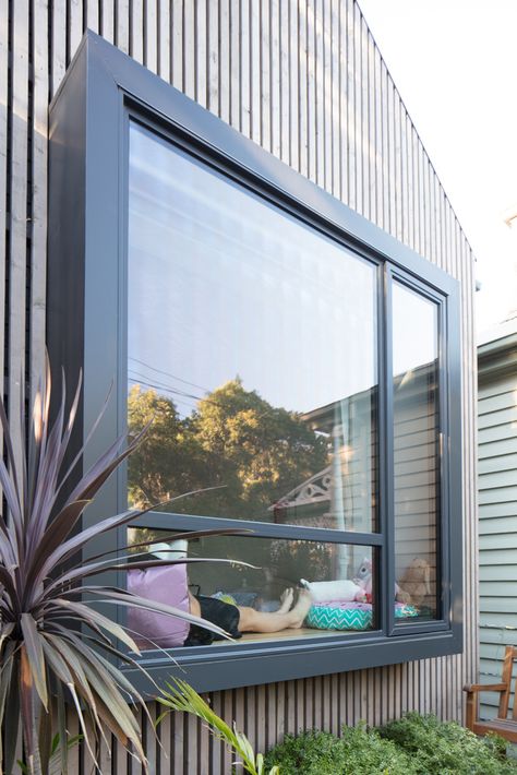 Gallery of Lawes St Extension – Hawthorn / Habitech Systems - 13 Modern Bay Window, Pop Out Window, Bay Window Exterior, Modern Window Design, Lounge Interior, Minimalist Window, Window Seat Design, House Window Design, Bow Window