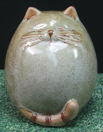 Diy Keramik, Pottery Animals, Sculptures Céramiques, Cerámica Ideas, Pottery Handbuilding, Ceramic Cat, Hand Built Pottery, Pinch Pots, Pottery Sculpture