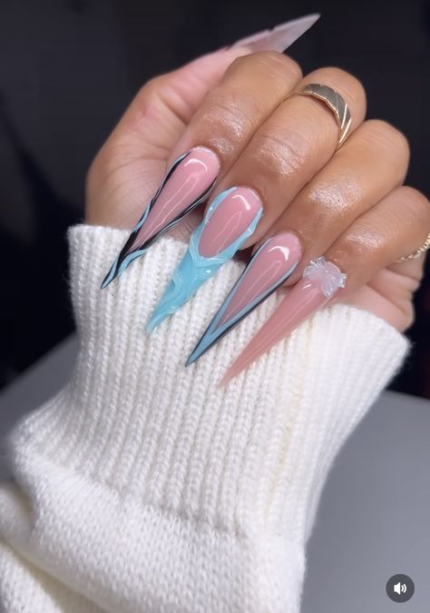 Stilleto Baddie Nails, Simple Baddie Nail Ideas, Stiletto Nails Designs Classy, Extra Baddie Nails, Cute Stiletto Nails Designs, Glitter Stiletto Nails, Stiletto Nail Design, Stiletto Nail Designs, Acrylic Nails Stiletto