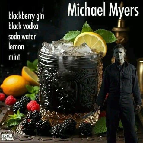 Fruity Vodka Drinks, Fun Halloween Drinks, Bartender Drinks Recipes, Themed Cocktails, Halloween Drinks Alcohol, Bartender Drinks, Halloween Cocktail, Vodka Soda, Mixed Drinks Alcohol