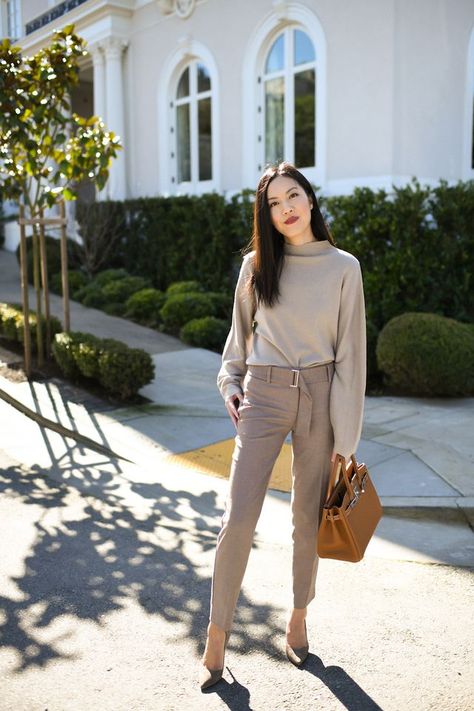 Taupe Taupe Outfit, Casual Office Fashion, Work Attire Women, Work Chic, Business Casual Outfits For Work, Fall Outfits For Work, Workwear Fashion, Casual Chic Outfit, Work Wardrobe