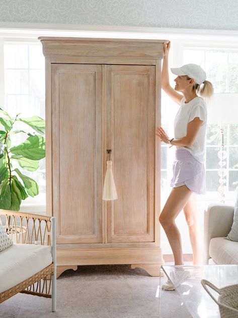 Media Cabinet Ideas, White Oak Stain, White Wash Wood Furniture, Light Wood Stain, Armoire Decor, White Oak Furniture, White Armoire, Wooden Armoire, Armoire Makeover