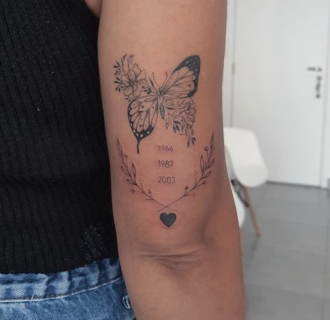 Calf Tattoos For Women, Ribs Tattoo, Mum Tattoo, Gargoyle Tattoo, Maching Tattoos, Tiny Tattoos For Women, Tato Minimal, Stylish Tattoo, Crow Tattoo