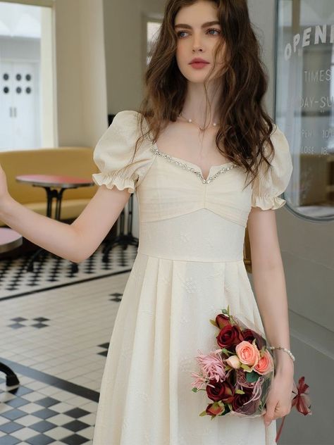 Women Dress Ideas, Simple Wedding Dress, Beautiful Braided Hair, Trendy Dress Outfits, Romantic Outfit, Cottagecore Dress, Korean Fashion Dress, Slim Dress, Dress Simple