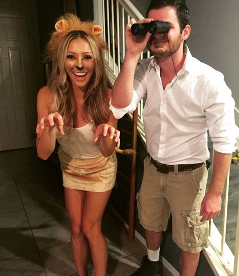 Couple costume Lion costume More Costume Lion, Lion Halloween, Safari Costume, Meme Costume, Diy Couples Costumes, Best Couples Costumes, Lion Costume, Holloween Costume, Hallowen Costume